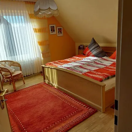 Apartment Leni Erstes Og Inkl Balkon Gartenblick Kostenfreier Parkplatz Stadtnah Aber Ruhig Gelegen