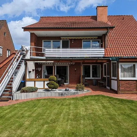 Leni Erstes Og Inkl Balkon Gartenblick Kostenfreier Parkplatz Stadtnah Aber Ruhig Gelegen Lägenhet Meppen