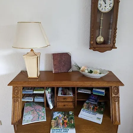 Leni Erstes Og Inkl Balkon Gartenblick Kostenfreier Parkplatz Stadtnah Aber Ruhig Gelegen Apartamento Meppen