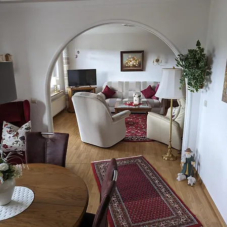 Leni Erstes Og Inkl Balkon Gartenblick Kostenfreier Parkplatz Stadtnah Aber Ruhig Gelegen Apartment *