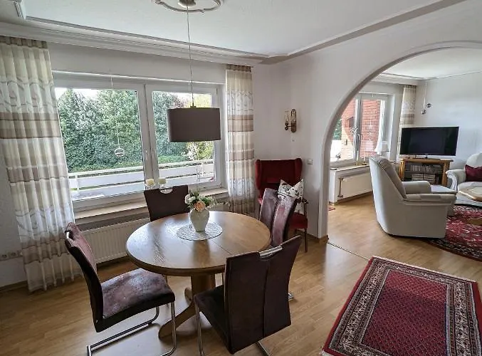 Leni Erstes Og Inkl Balkon Gartenblick Kostenfreier Parkplatz Stadtnah Aber Ruhig Gelegen Meppen